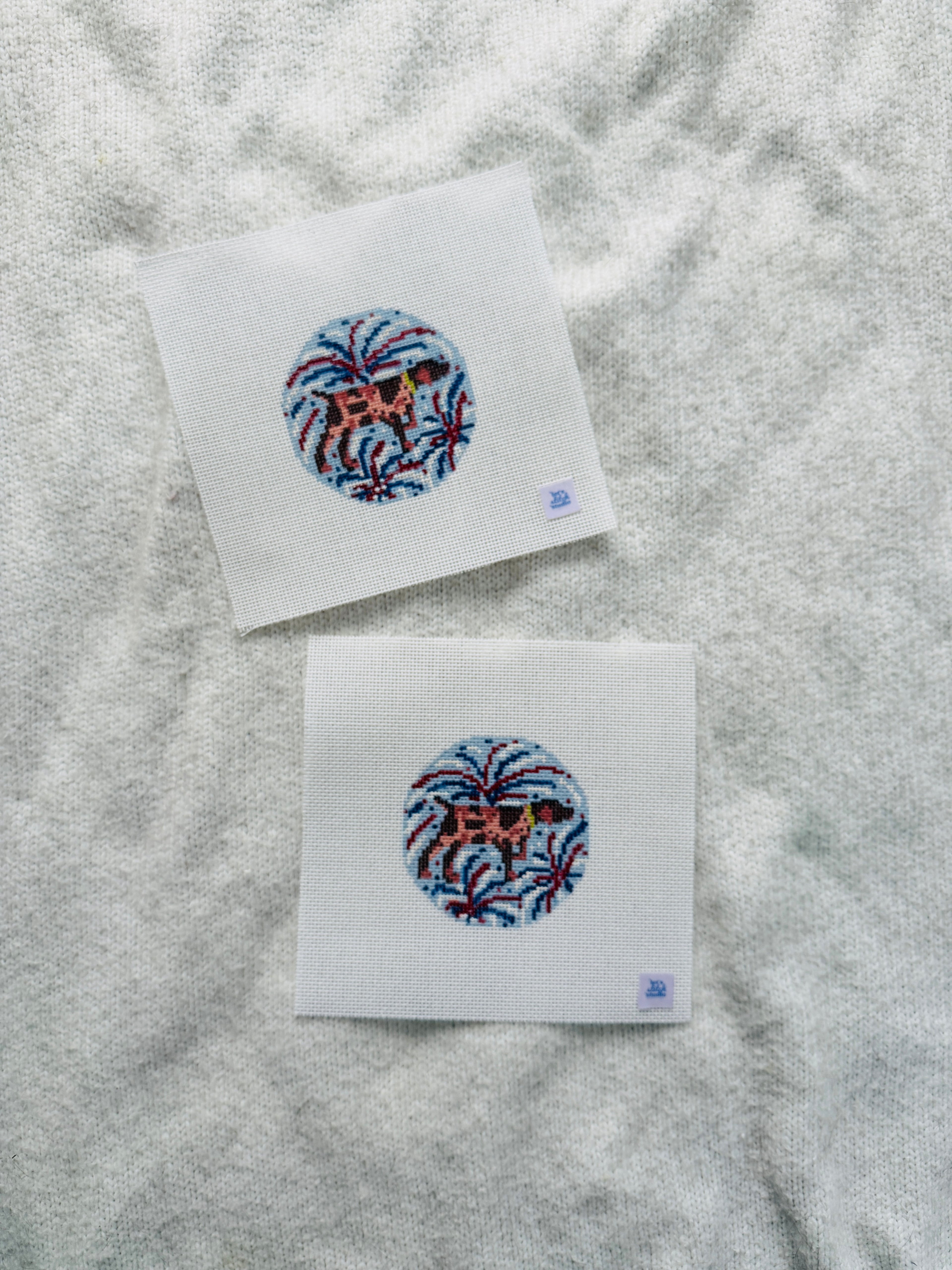 4th of July German Shorthaired Pointer Needlepoint Round on 13 Mesh | Handpainted GSP