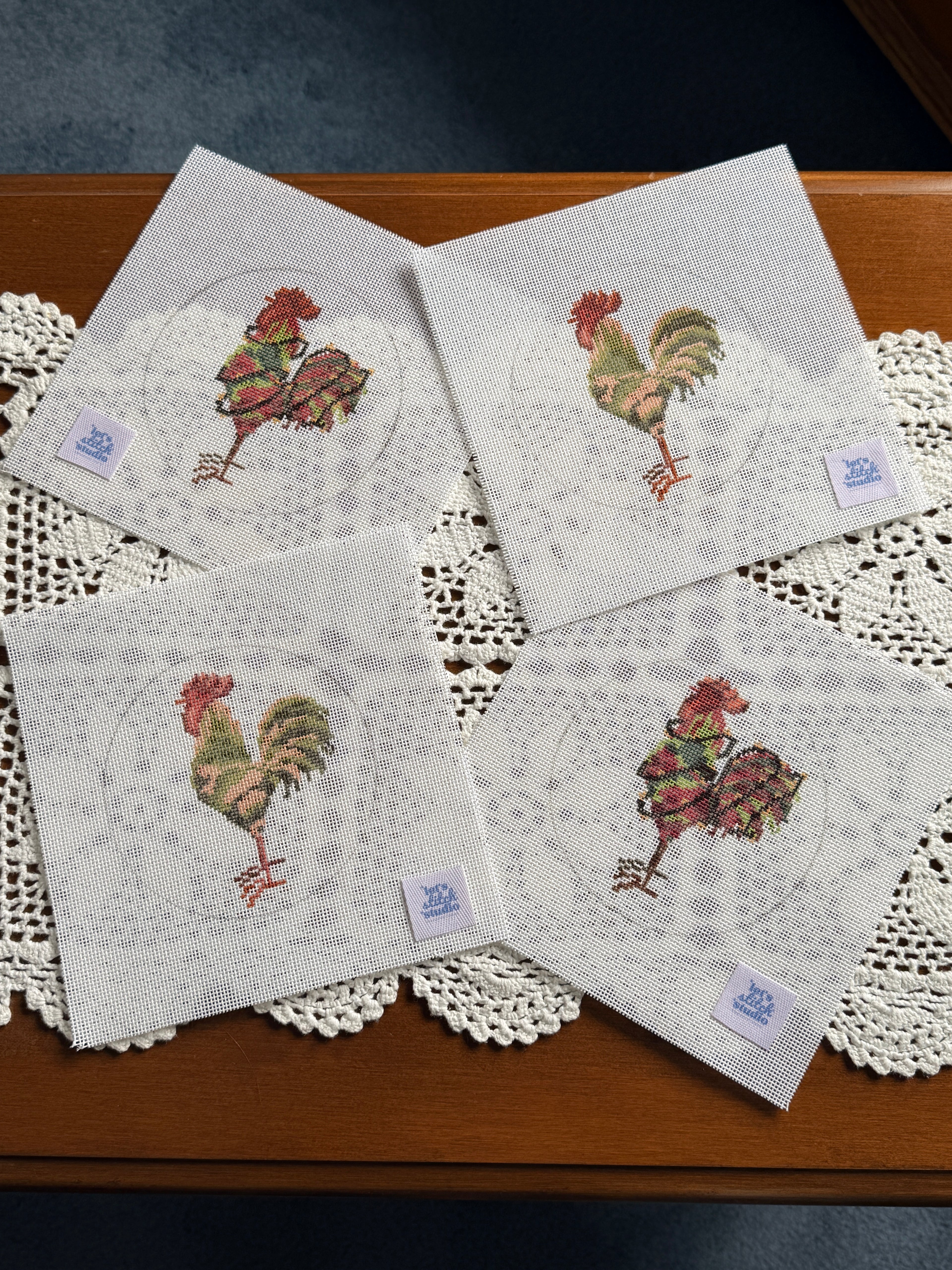 Mr. Camo Cock-A-Doodle-Doo 18 Mesh Round