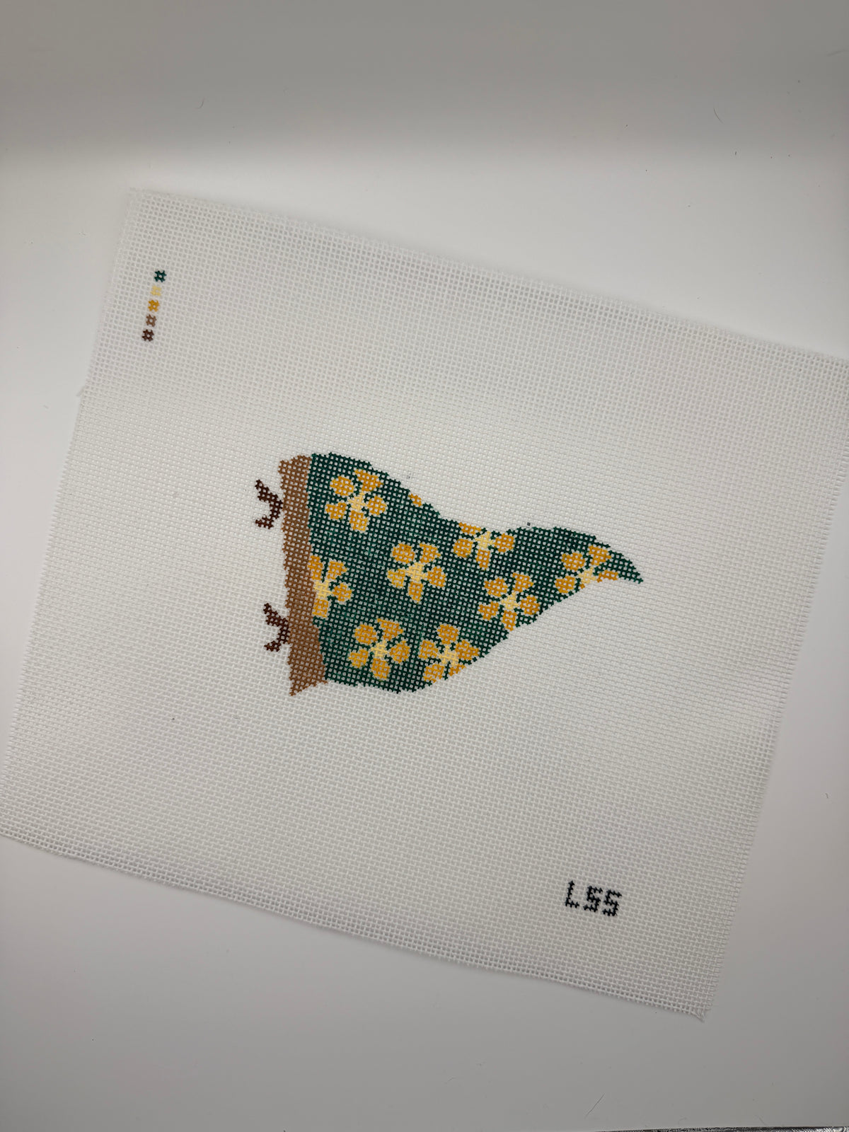 Green Daisy Pennant Flag