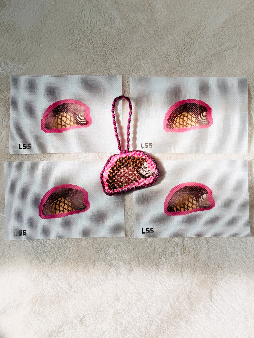Chaco Taco Inspired 18 Mesh Mini Canvas